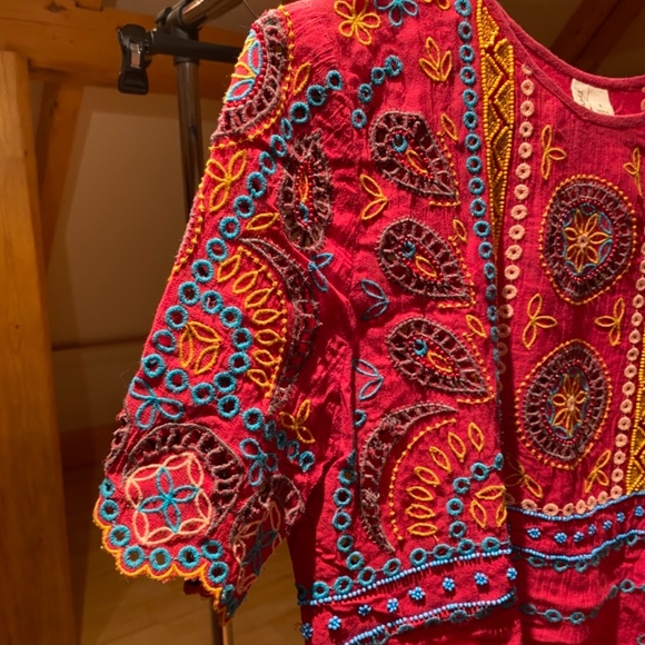 Red cotton crop top with bead work - Picture 2 of 13